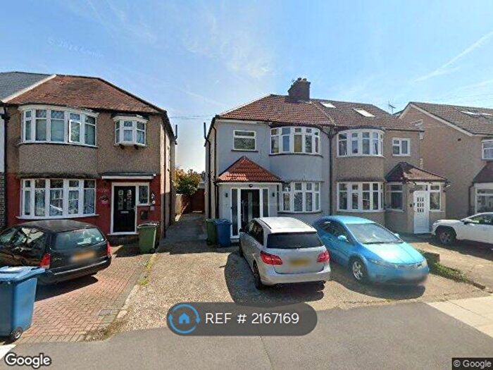 1 Bedroom Flat To Rent In Kenmore Avenue, Harrow, HA3