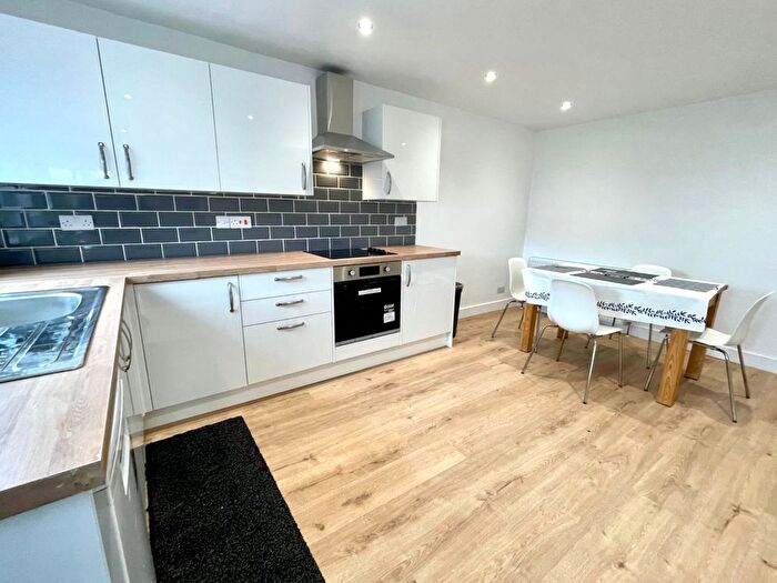 2 Bedroom Bungalow To Rent In Forgan Place, St. Andrews, KY16