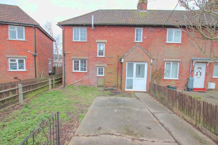 2 Bedroom Semi-Detached House To Rent In Goring Road, Colchester CO4