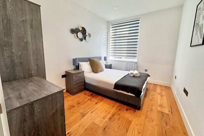 1 Bedroom Flat To Rent In Stoke Road, SL2