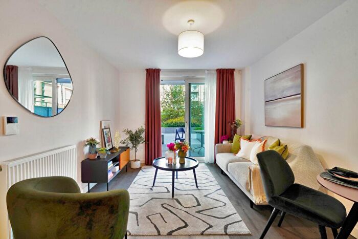1 Bedroom Apartment To Rent In Clay, M5