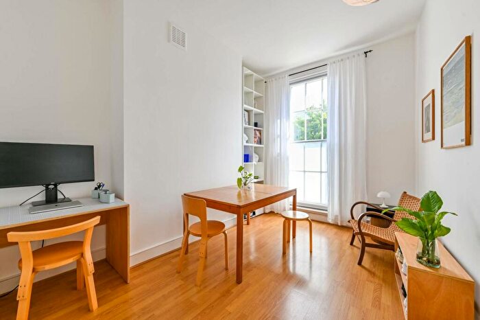 1 Bedroom Flat For Sale In Camden Street, Camden, London, NW1