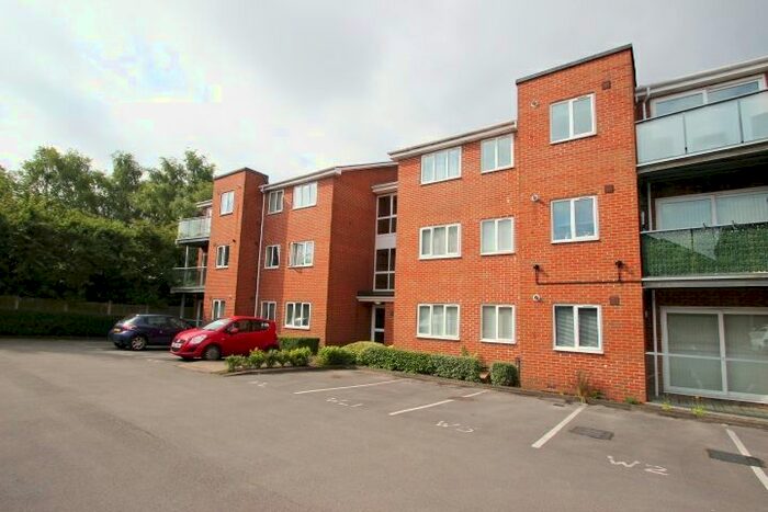 2 Bedroom Flat To Rent In Sunny Bank, Stoke-On-Trent, ST6