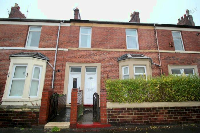 3 Bedroom Apartment To Rent In Pine Street, Jarrow, Tyne And Wear, NE32