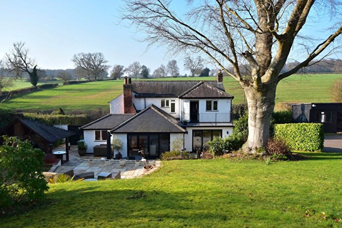 4 Bedroom Detached House For Sale In Dunny Lane, Chipperfield, WD4