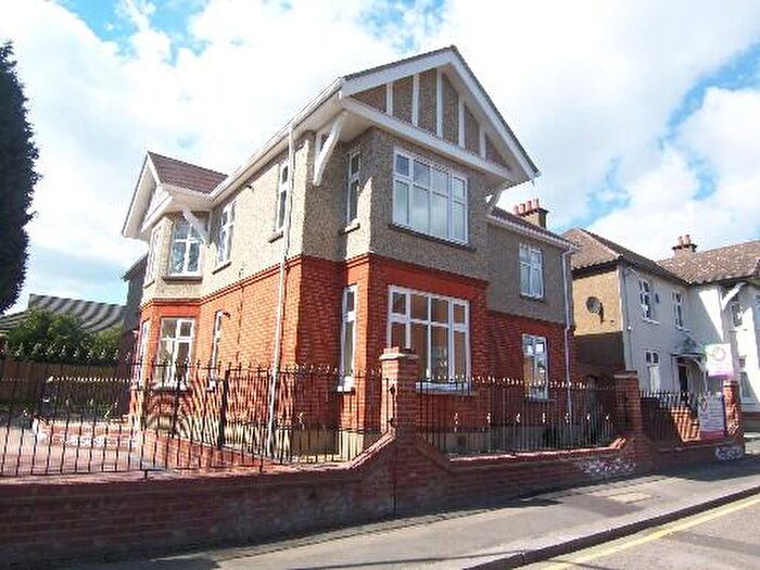 2 Bedroom Apartment To Rent In Miller House, Woodford Green, IG8