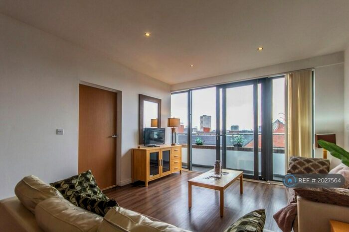 2 Bedroom Flat To Rent In Boxworks, Birmingham, B1