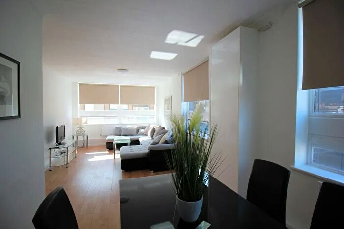 3 Bedroom Flat For Sale In Landward Court, Marylebone, London, W1H