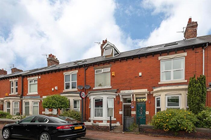 3 Bedroom Terraced House For Sale In Simonside Terrace, Heaton, Newcastle Upon Tyne, NE6