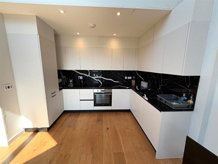 3 Bedroom Apartment To Rent In Eastwood Road, Rayleigh, SS6