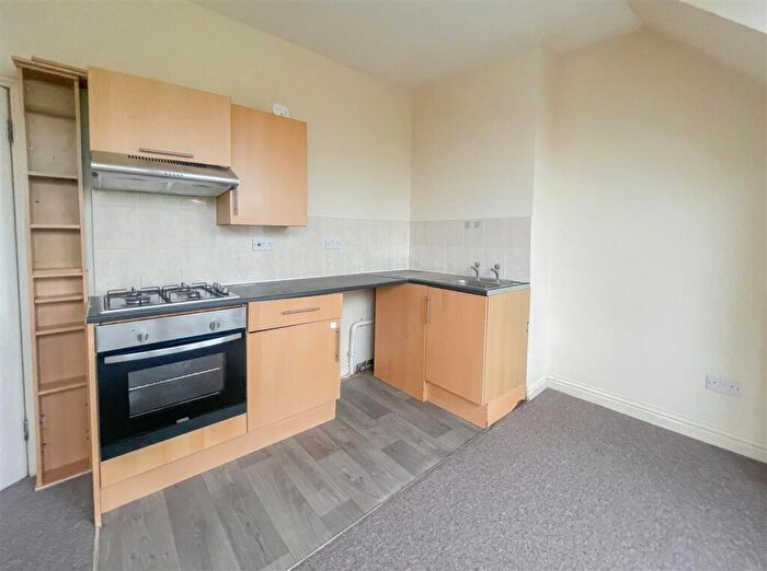 1 Bedroom Flat To Rent In Seaside, Eastbourne, BN22