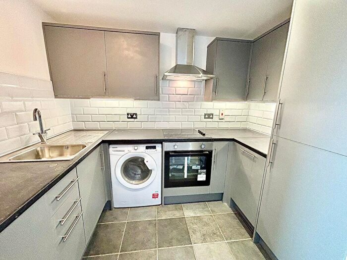2 Bedroom Apartment To Rent In Belgrave Heights, Wanstead, E11