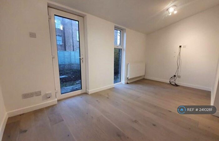 2 Bedroom Terraced House To Rent In Stapleton, Bristol, BS16