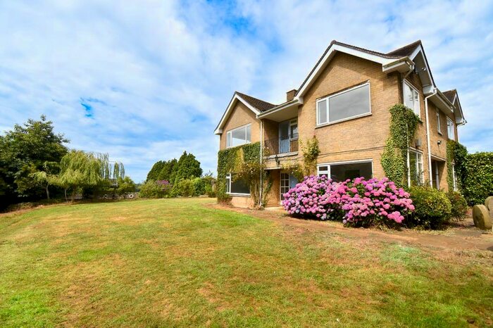 4 Bedroom Detached House To Rent In Westlands, Long Buckby Road, Daventry, NN11