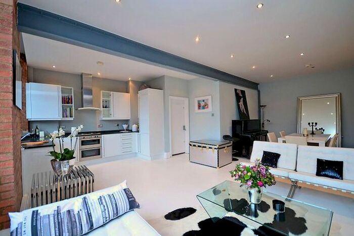 1 Bedroom Flat To Rent In Chocolate Studios, Islington, London, N1