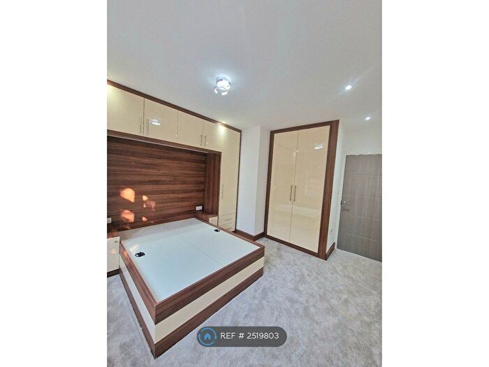 2 Bedroom Flat To Rent In Carshalton Road, Sutton, SM1