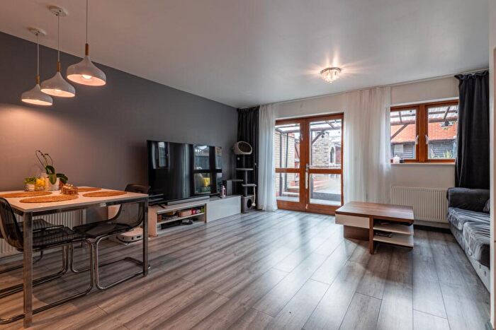 3 Bedroom End Of Terrace House For Sale In Park Terrace, Ferguson Avenue, Gravesend, Kent, DA12