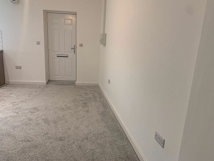 1 Bedroom Flat To Rent In Muglet Lane, Rotherham, S66