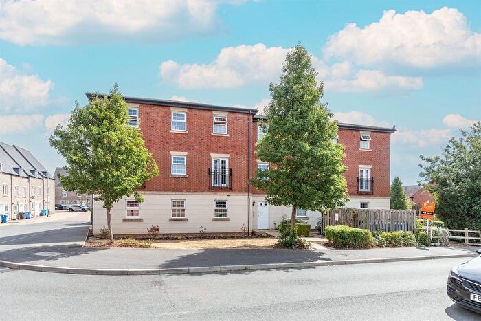 2 Bedroom Flat For Sale In Horse Fair Lane, Rothwell, Kettering, NN14