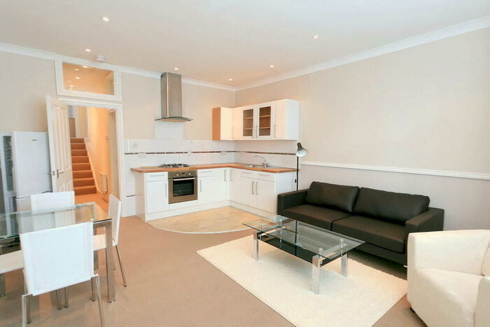 2 Bedroom Flat To Rent In East Dulwich Grove, East Dulwich, SE22