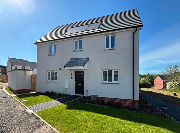 3 Bedroom End Of Terrace House To Rent In Stonecrop Crescent, St. Austell, Cornwall, PL25