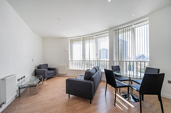 1 Bedroom Apartment To Rent In High Street, London, E15