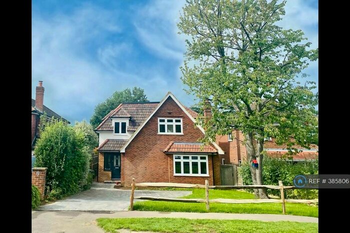 5 Bedroom Detached House To Rent In Great Bookham, Great Bookham, KT23