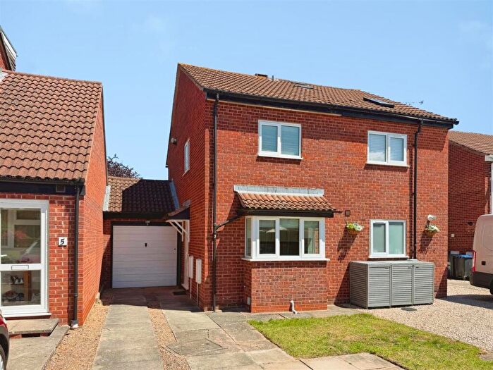 2 Bedroom Semi Detached House To Rent In Cobden Avenue, Leamington Spa, CV31