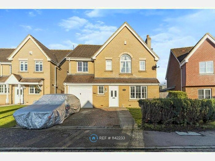 5 Bedroom Detached House To Rent In Tates Way, Stevenage, SG1