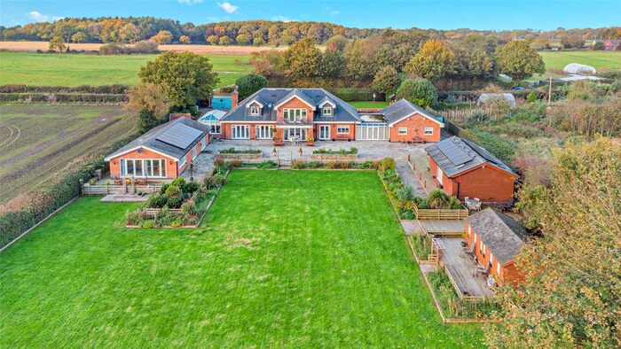 4 Bedroom Detached House For Sale In Swineyard Lane, High Legh, Knutsford, Cheshire, WA16