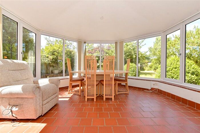 4 Bedroom Detached House For Sale In Richborough Road, Sandwich, Kent, CT13
