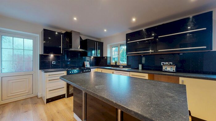 3 Bedroom Semi-Detached House To Rent In Crosslee Road, Blackley, Manchester M9