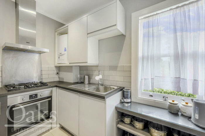 1 Bedroom Apartment For Sale In Canning Road, Addiscombe, CR0