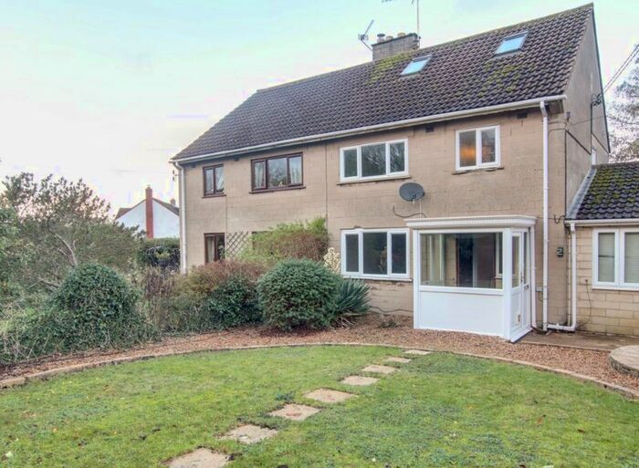 4 Bedroom Terraced House To Rent In Stancomb Avenue, Trowbridge, BA14