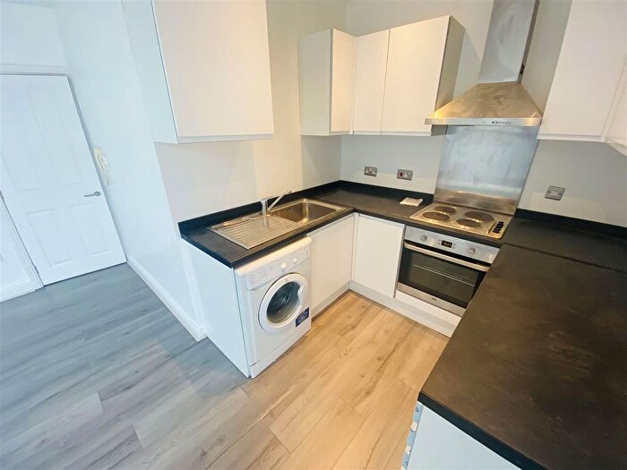 2 Bedroom Flat To Rent In B Garden Flat, Toronto Road, BS7