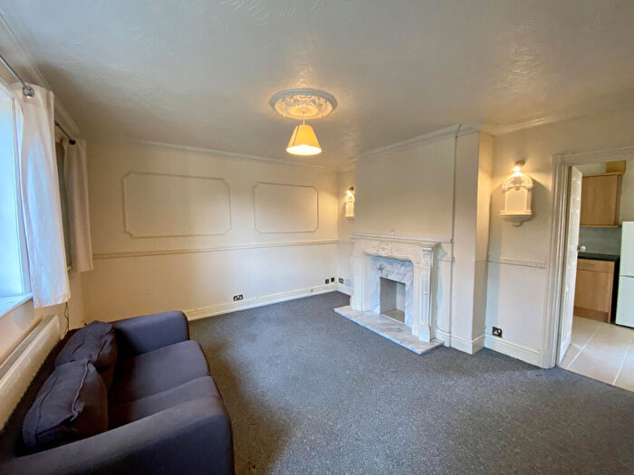 3 Bedroom Semi-Detached House To Rent In Mauldeth Road West, Manchester, M20