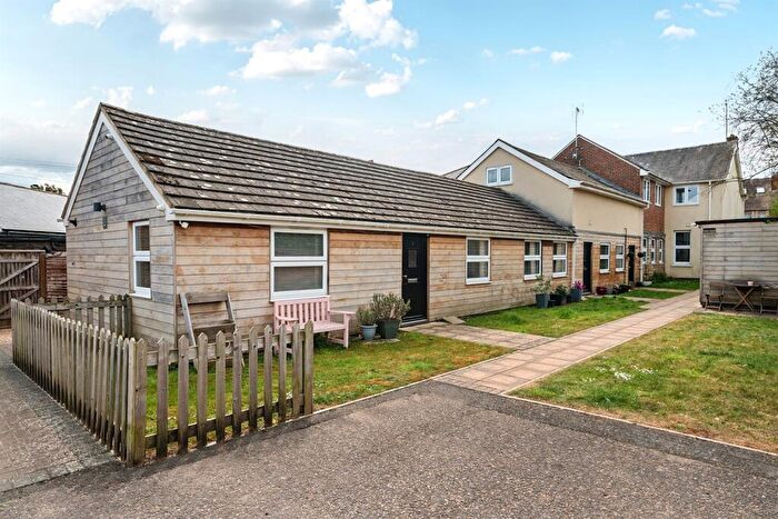 1 Bedroom Maisonette To Rent In Hollow Lane, Shinfield, Reading, RG2