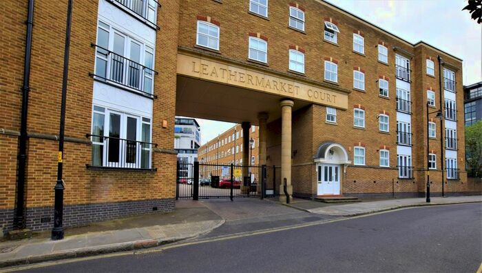 2 Bedroom Flat To Rent In Leathermarket Court, London, SE1