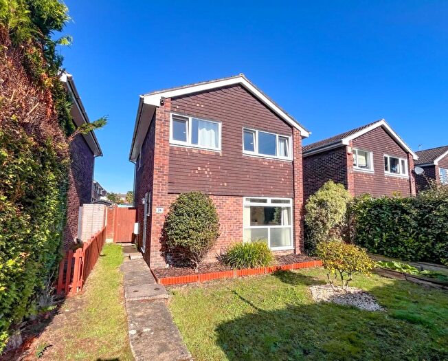 3 Bedroom Detached House For Sale In Swallow Drive, Patchway, Bristol, Gloucestershire, BS34
