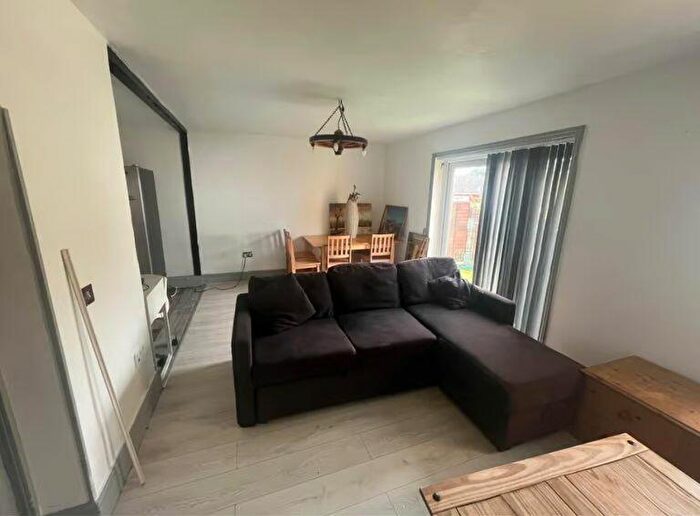 4 Bedroom End Of Terrace House To Rent In Kimptons Mead, Potters Bar, Hertfordshire, EN6