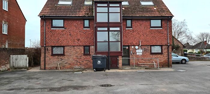 1 Bedroom Flat To Rent In Croft Road, Christchurch, BH23