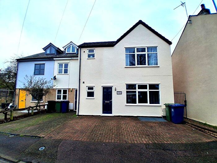 5 Bedroom Semi Detached House For Sale In Primrose Street, Cambridge, CB4