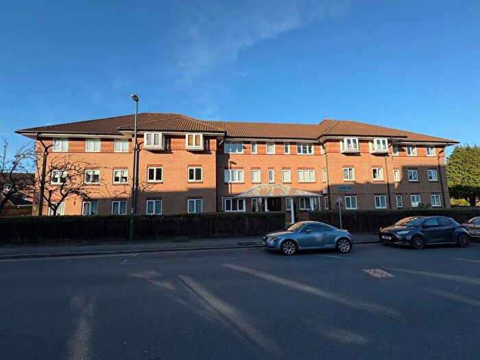 1 Bedroom Flat For Sale In Church Road, Haywards Heath, RH16