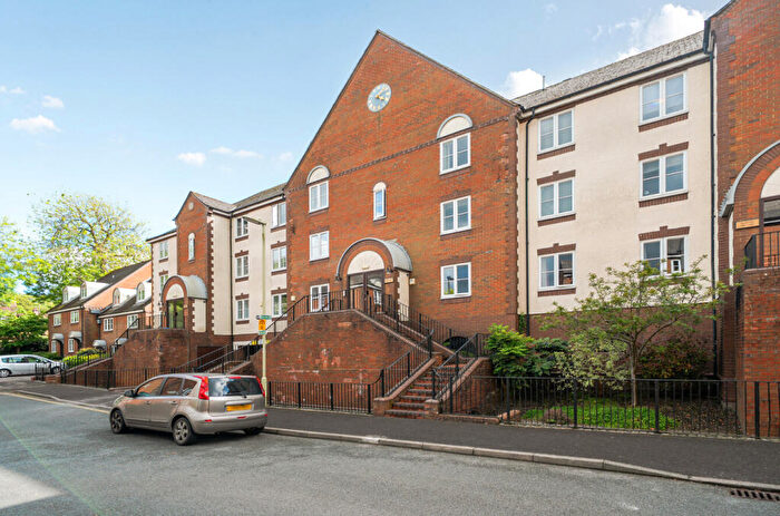 1 Bedroom Flat For Sale In Waterside Court, Alton, Hampshire, GU34