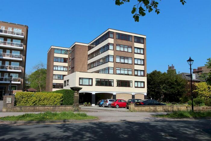 2 Bedroom Flat To Rent In Grayson House, Beech Grove, Harrogate, HG2
