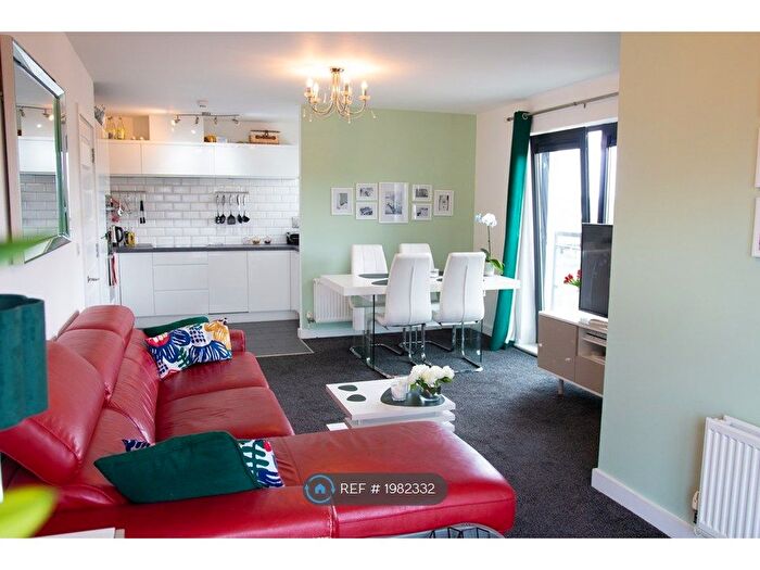 2 Bedroom Flat To Rent In Hogg Lane, Grays, RM17