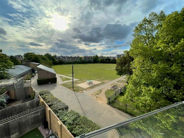 5 Bedroom Barn Conversion To Rent In Campdale Road, Tufnell Park, London, N7