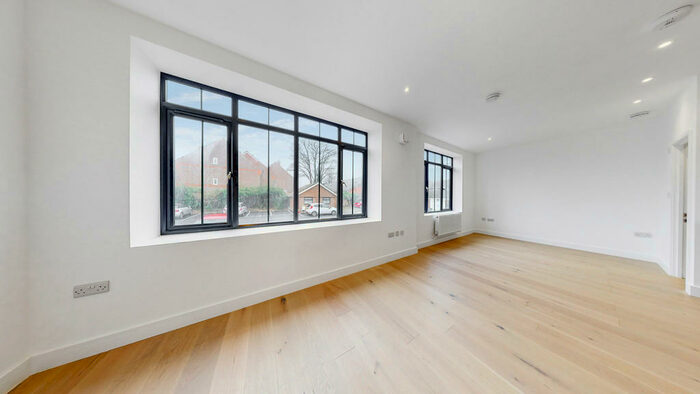 Apartment To Rent In Station Road, Dorking, RH4