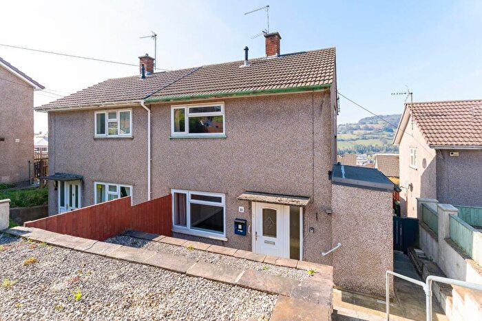 2 Bedroom Semi-Detached House For Sale In Forsythia Close, Risca, NP11