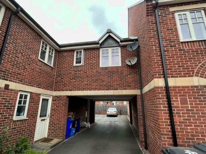 1 Bedroom Apartment For Sale In Caroline Court, Burton-On-Trent, DE14